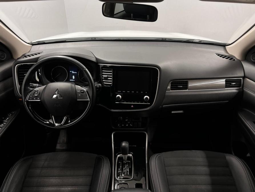 Mitsubishi Outlander III Рестайлинг 3 Санкт-Петербург  - изображение 9