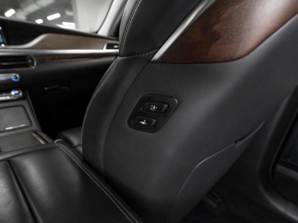 Genesis G90 I Рестайлинг с пробегом 2019 года, цена 3 350 000 рублей, 163475 км, седан, Автокод Объявления