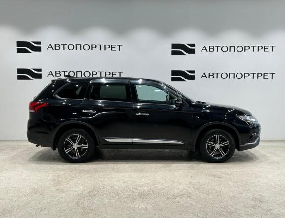Mitsubishi Outlander III Рестайлинг 3 с пробегом 2019 года, цена 1 949 000 рублей, 95828 км, внедорожник, Автокод Объявления