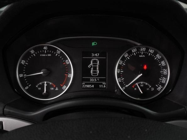 Skoda Octavia II (A5) Рестайлинг с пробегом 2012 года, цена 799 000 рублей, 229854 км, лифтбек, Автокод Объявления