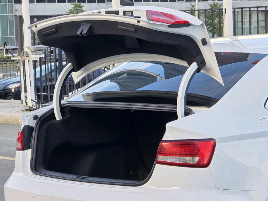 Audi A3 III (8V) Рестайлинг Новосибирск  - изображение 27