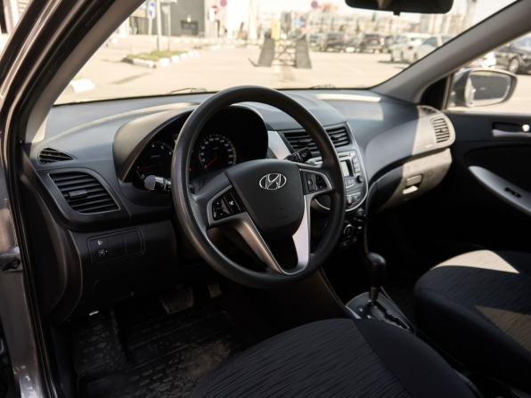 Hyundai Solaris I Рестайлинг с пробегом 2016 года, цена 1 100 000 рублей, 183776 км, седан, Автокод Объявления