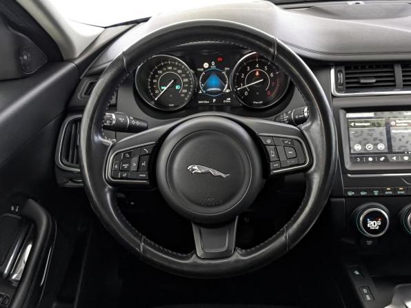 Jaguar E-Pace I с пробегом 2018 года, цена 2 795 000 рублей, 90110 км, внедорожник, Автокод Объявления