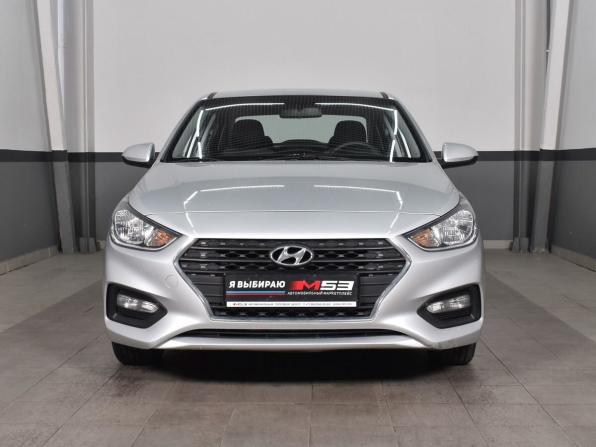 Hyundai Solaris II с пробегом 2017 года, цена 1 349 995 рублей, 53401 км, седан, Автокод Объявления
