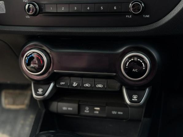 Kia Rio IV с пробегом 2019 года, цена 1 401 000 рублей, 137304 км, седан, Автокод Объявления