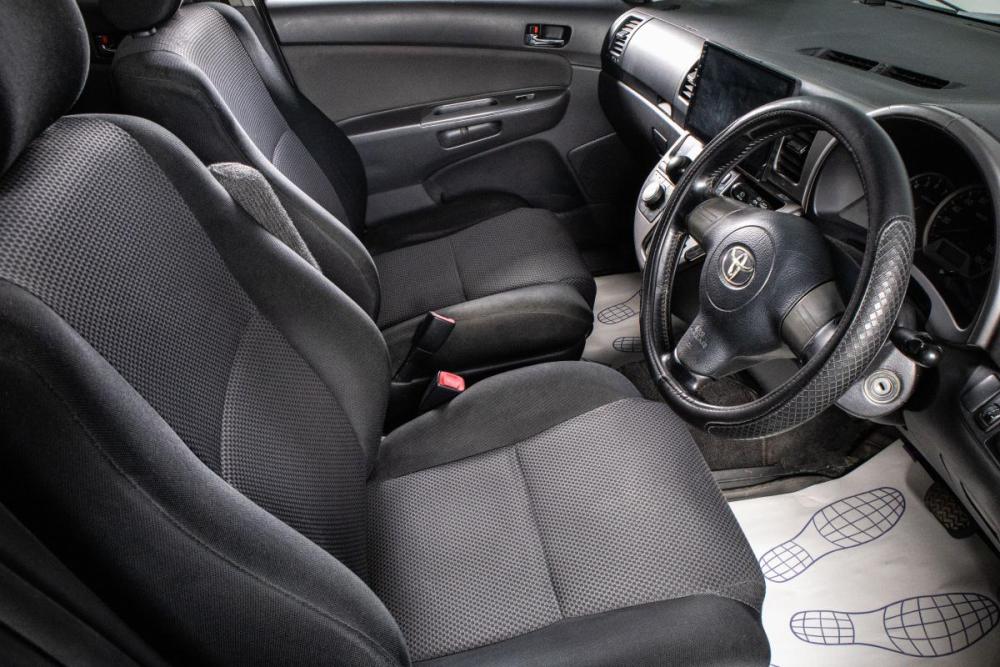 Toyota Wish I Рестайлинг Сургут  - изображение 8