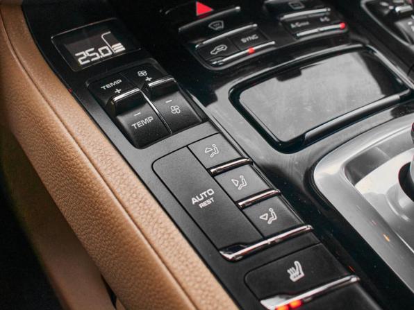 Porsche Cayenne II (958) с пробегом 2014 года, цена 3 315 000 рублей, 119082 км, внедорожник, Автокод Объявления