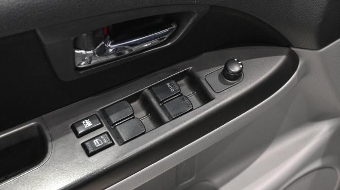 Suzuki SX4 I (Classic) Рестайлинг с пробегом 2012 года, цена 980 000 рублей, 191300 км, хэтчбек, Автокод Объявления