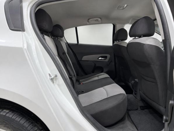 Chevrolet Cruze I Рестайлинг с пробегом 2015 года, цена 749 000 рублей, 122500 км, хэтчбек, Автокод Объявления