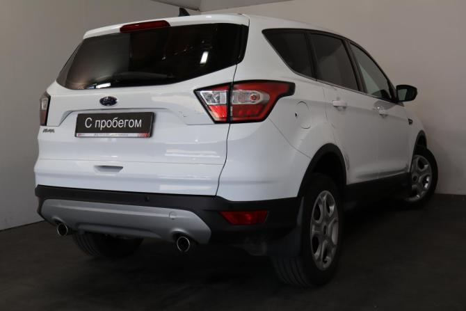 Ford Kuga II Рестайлинг с пробегом 2019 года, цена 1 999 000 рублей, 80000 км, внедорожник, Автокод Объявления