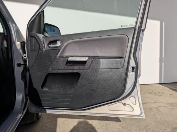 Ford Fusion I Рестайлинг с пробегом 2012 года, цена 800 000 рублей, 111925 км, хэтчбек, Автокод Объявления