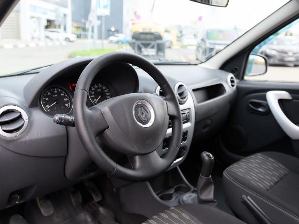 Renault Logan I Рестайлинг с пробегом 2013 года, цена 478 000 рублей, 175939 км, седан, Автокод Объявления