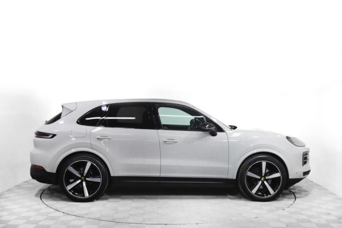 Porsche Cayenne III Рестайлинг с пробегом 2023 года, цена 10 999 900 рублей, 34110 км, внедорожник, Автокод Объявления