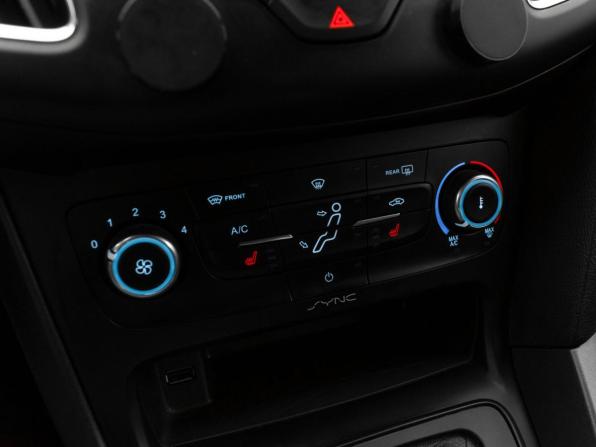 Ford Focus III Рестайлинг с пробегом 2018 года, цена 1 330 000 рублей, 79466 км, универсал, Автокод Объявления