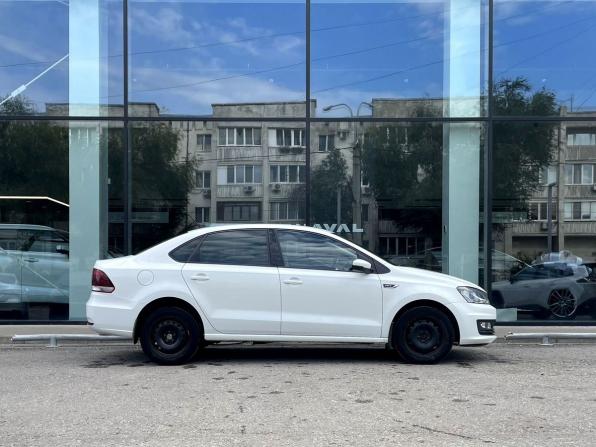 Volkswagen Polo V Рестайлинг с пробегом 2018 года, цена 1 435 000 рублей, 57258 км, седан, Автокод Объявления
