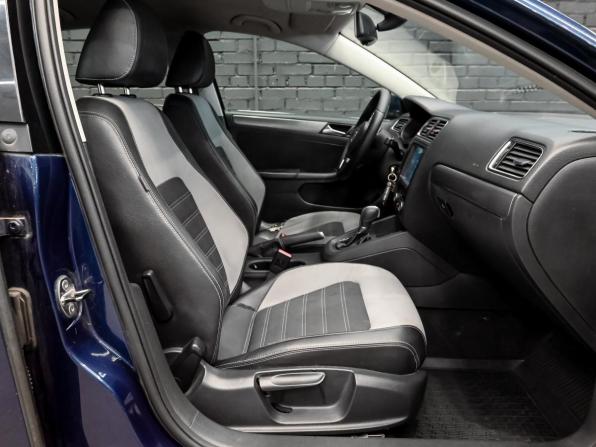 Volkswagen Jetta VI с пробегом 2011 года, цена 950 000 рублей, 252921 км, седан, Автокод Объявления