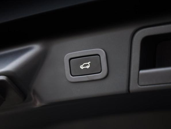 Land Rover Range Rover Velar I с пробегом 2019 года, цена 5 349 000 рублей, 115351 км, внедорожник, Автокод Объявления