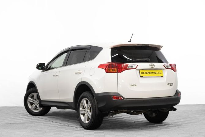 Toyota RAV4 IV (XA40) с пробегом 2013 года, цена 2 099 000 рублей, 176000 км, внедорожник, Автокод Объявления