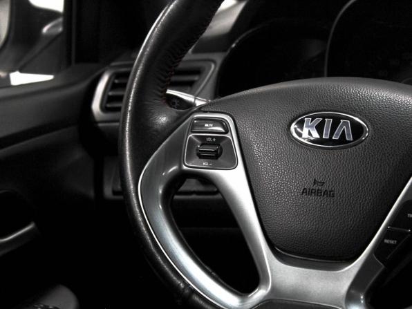 Kia Rio III с пробегом 2015 года, цена 1 079 900 рублей, 129000 км, хэтчбек, Автокод Объявления