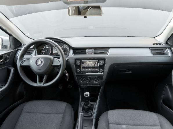 Skoda Rapid I Рестайлинг с пробегом 2019 года, цена 1 024 000 рублей, 186529 км, лифтбек, Автокод Объявления
