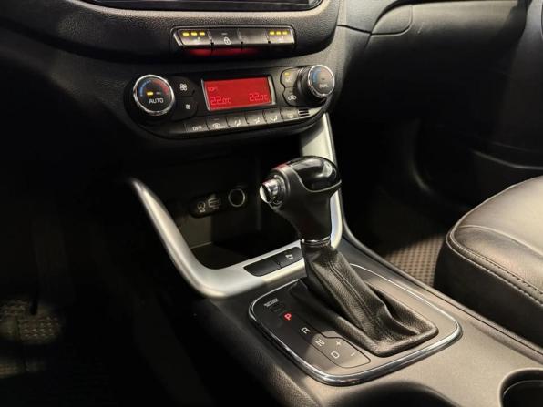 Kia Ceed II Рестайлинг с пробегом 2018 года, цена 1 290 000 рублей, 230610 км, универсал, Автокод Объявления