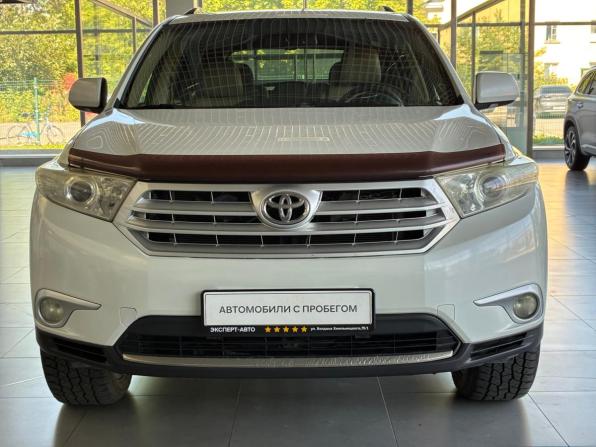 Toyota Highlander II (XU40) Рестайлинг с пробегом 2011 года, цена 1 725 000 рублей, 210000 км, внедорожник, Автокод Объявления