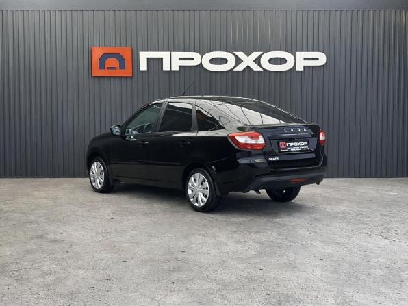 Lada (ВАЗ) Granta I Рестайлинг с пробегом 2022 года, цена 797 000 рублей, 59832 км, лифтбек, Автокод Объявления