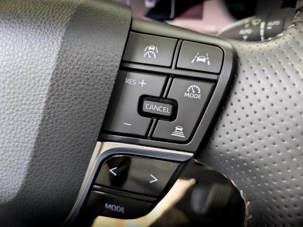 Toyota Camry IX (XV80) China Market с пробегом 2024 года, цена 3 600 000 рублей, 34982 км, седан, Автокод Объявления