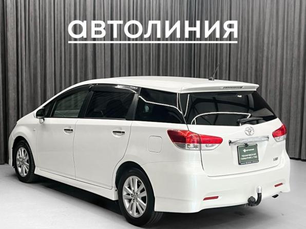 Toyota Wish II с пробегом 2009 года, цена 1 250 000 рублей, 183000 км, минивэн, Автокод Объявления