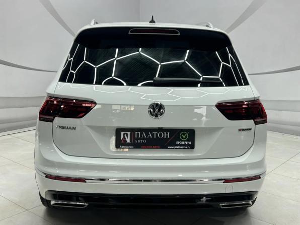 Volkswagen Tiguan II с пробегом 2019 года, цена 3 599 000 рублей, 78000 км, внедорожник, Автокод Объявления