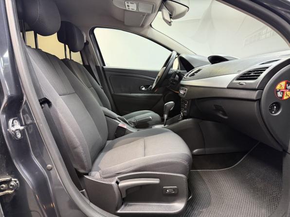 Renault Megane III с пробегом 2010 года, цена 795 000 рублей, 166909 км, хэтчбек, Автокод Объявления