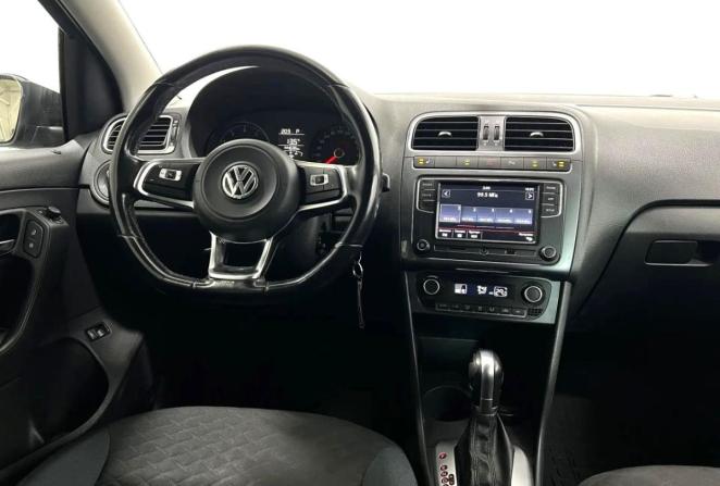 Volkswagen Polo V Рестайлинг с пробегом 2019 года, цена 1 150 000 рублей, 144636 км, седан, Автокод Объявления