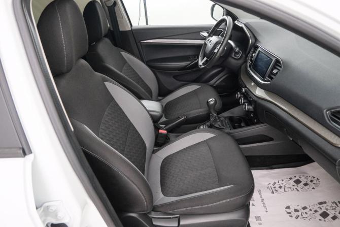 Lada (ВАЗ) Vesta I с пробегом 2023 года, цена 1 399 000 рублей, 55800 км, седан, Автокод Объявления