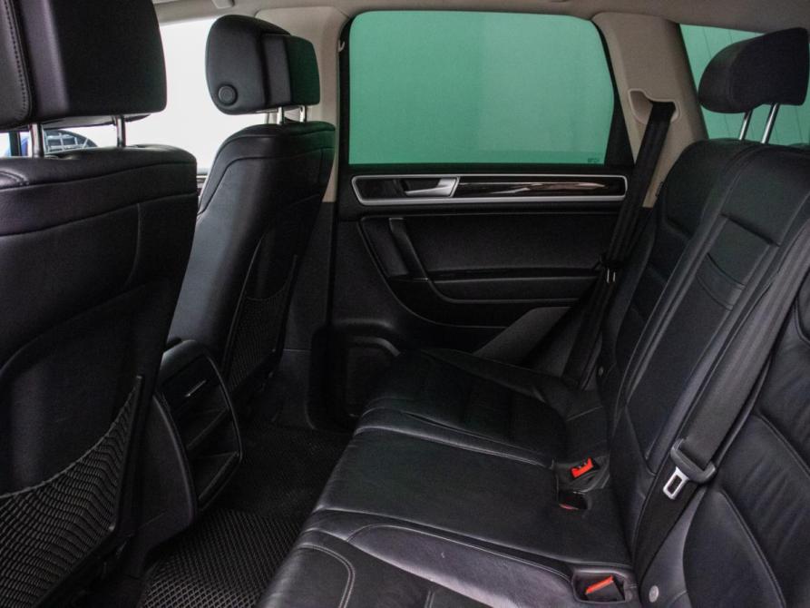 Volkswagen Touareg II Рестайлинг Москва  - изображение 12