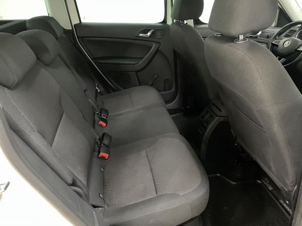 Skoda Yeti I Рестайлинг с пробегом 2014 года, цена 990 000 рублей, 163109 км, внедорожник, Автокод Объявления
