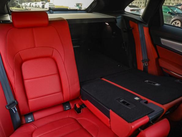 Jaguar F-Pace I Рестайлинг с пробегом 2021 года, цена 5 530 000 рублей, 25911 км, внедорожник, Автокод Объявления