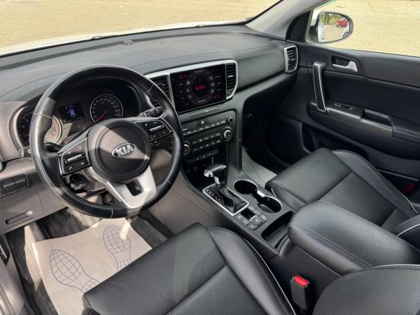 Kia Sportage IV Рестайлинг с пробегом 2020 года, цена 2 390 000 рублей, 126000 км, внедорожник, Автокод Объявления