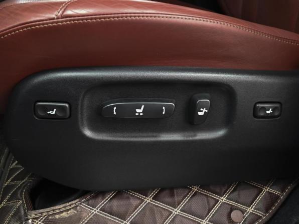 Lexus LX III Рестайлинг 2 с пробегом 2018 года, цена 8 549 000 рублей, 77469 км, внедорожник, Автокод Объявления