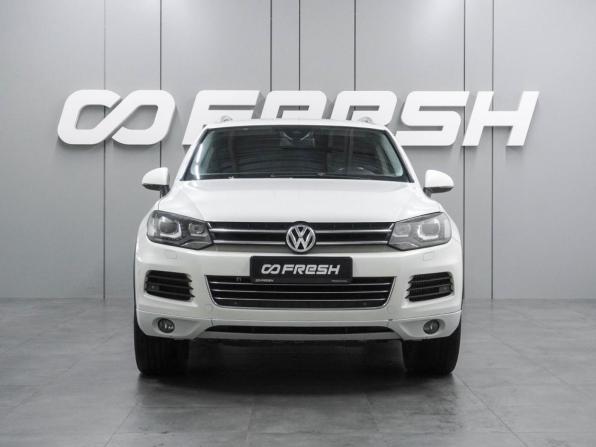 Volkswagen Touareg II с пробегом 2014 года, цена 2 399 000 рублей, 298518 км, внедорожник, Автокод Объявления