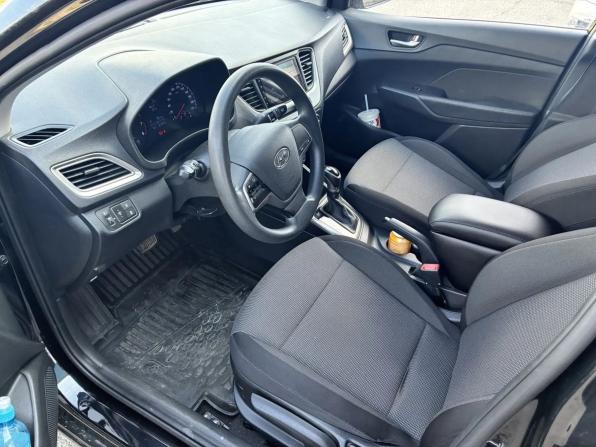 Hyundai Solaris II с пробегом 2019 года, цена 1 390 000 рублей, 81500 км, седан, Автокод Объявления