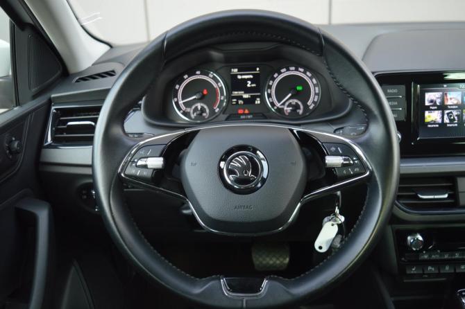 Skoda Rapid II с пробегом 2022 года, цена 1 650 000 рублей, 53007 км, лифтбек, Автокод Объявления