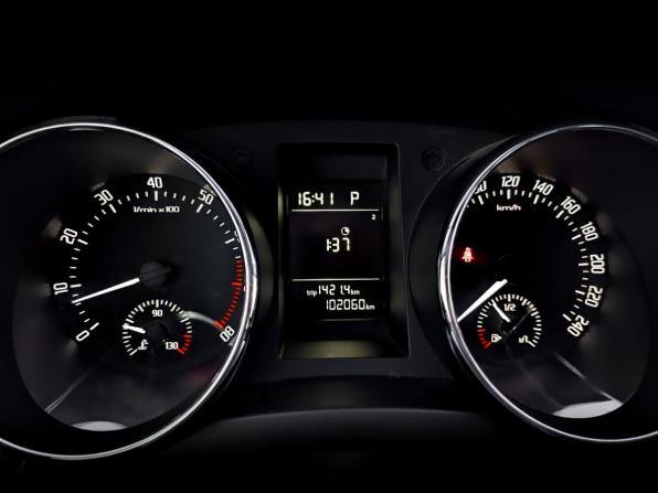 Skoda Yeti I Рестайлинг с пробегом 2014 года, цена 1 265 000 рублей, 102059 км, внедорожник, Автокод Объявления