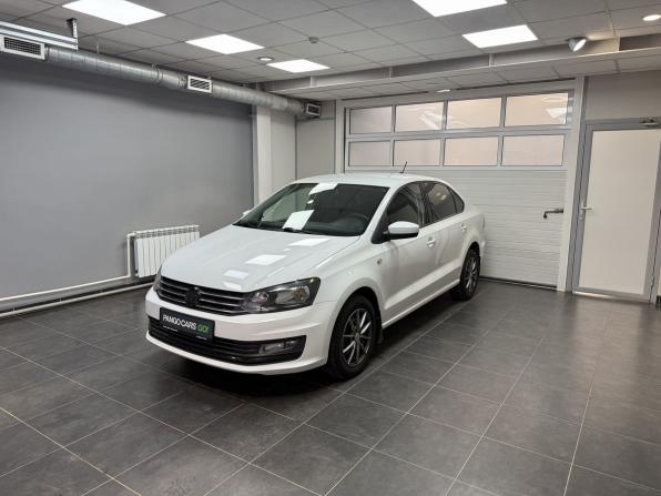 Volkswagen Polo V Рестайлинг с пробегом 2018 года, цена 1 099 000 рублей, 147442 км, седан, Автокод Объявления