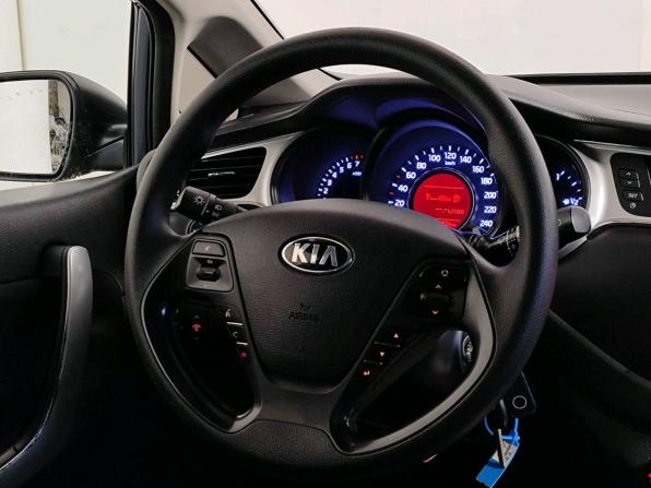 Kia Ceed II Рестайлинг с пробегом 2018 года, цена 1 169 000 рублей, 102321 км, хэтчбек, Автокод Объявления
