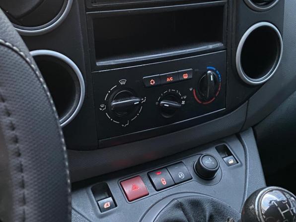 Peugeot Partner II с пробегом 2010 года, цена 359 000 рублей, 431890 км, минивэн, Автокод Объявления