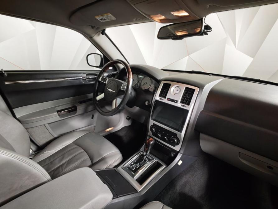 Chrysler 300C I Москва  - изображение 13