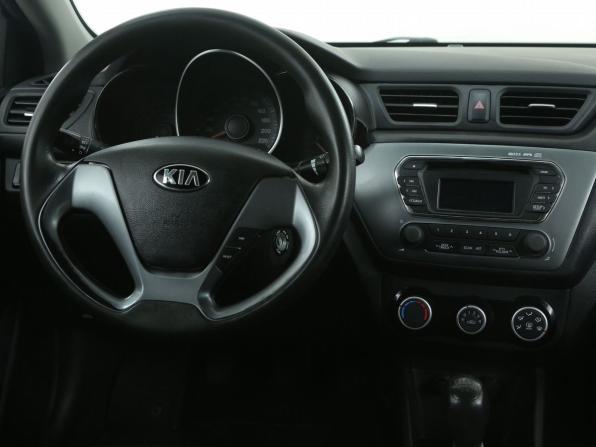 Kia Rio III Рестайлинг с пробегом 2015 года, цена 619 000 рублей, 208000 км, седан, Автокод Объявления