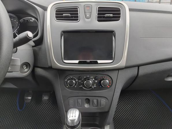 Renault Logan II Рестайлинг с пробегом 2021 года, цена 1 300 000 рублей, 46052 км, седан, Автокод Объявления