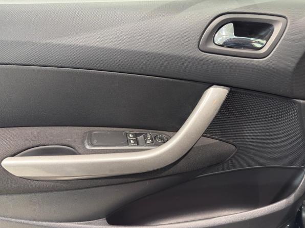 Peugeot 308 I с пробегом 2010 года, цена 380 000 рублей, 122000 км, хэтчбек, Автокод Объявления