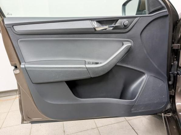 Skoda Rapid II с пробегом 2022 года, цена 1 540 000 рублей, 113621 км, лифтбек, Автокод Объявления